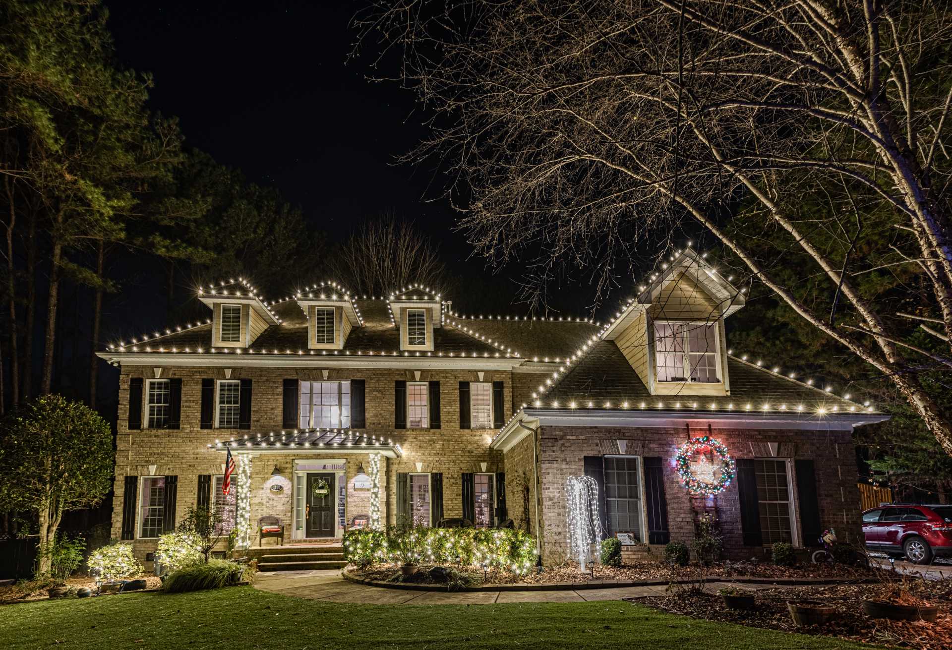 Fully insured commercial Christmas light installers