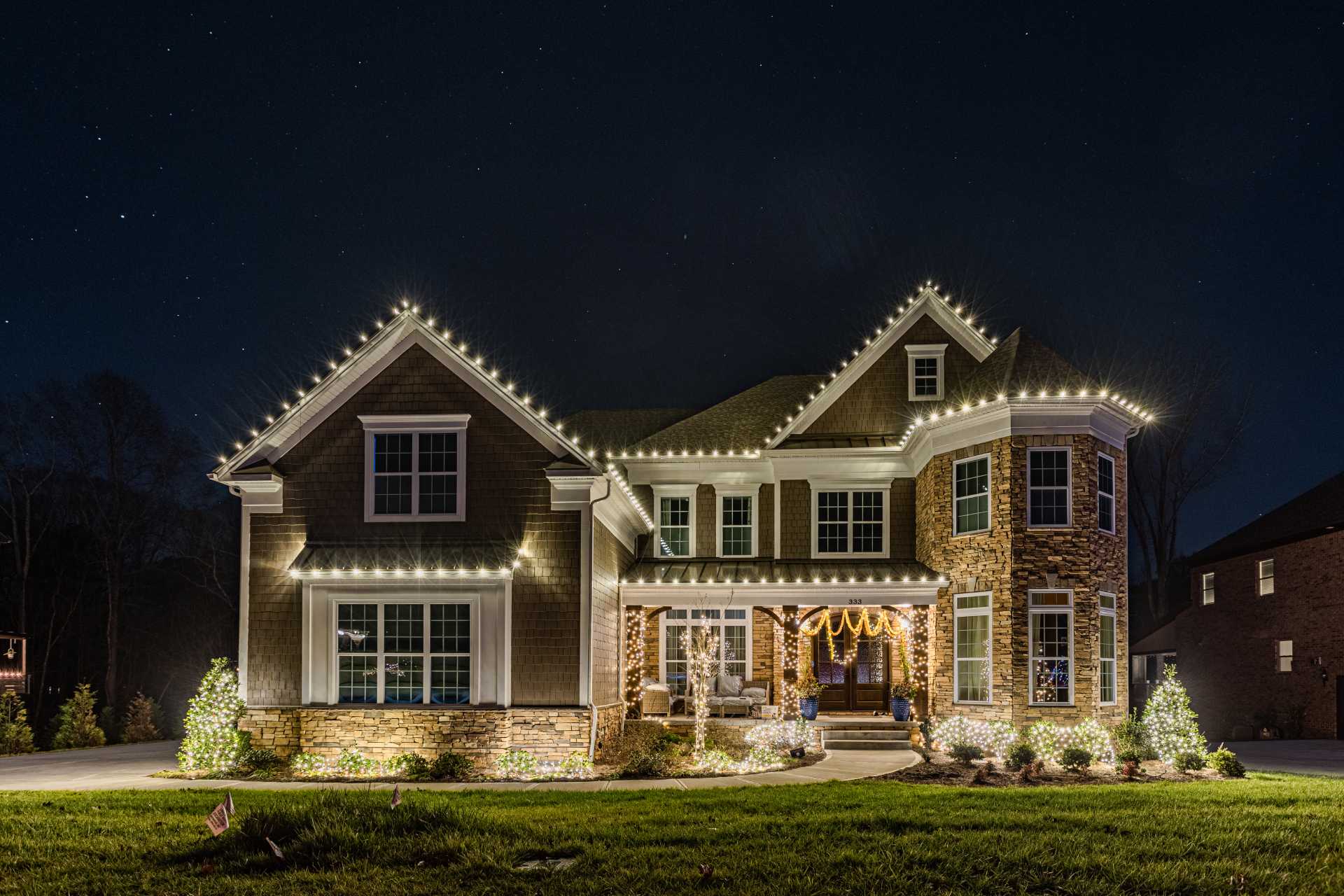 Local Lake Oconee Christmas light contractor